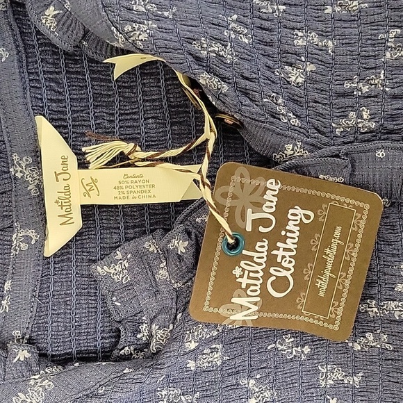 Matilda Jane Womens Blue White Floral Flutter Top Sz Med New With Tags - Picture 4 of 5